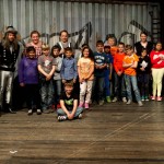 Kinder und Schauspieler nach Stadtmusik-Probe